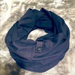 Black Lululemon button closure infinity scarf